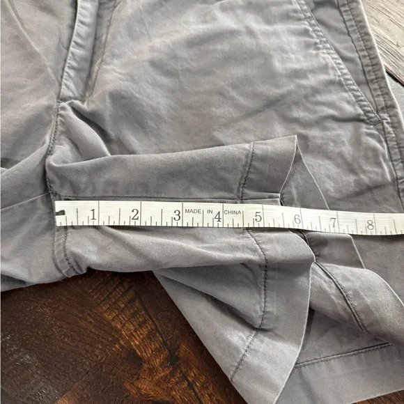 Ann Taylor LOFT Gray Casual Shorts Size 2 - Picture 3 of 15